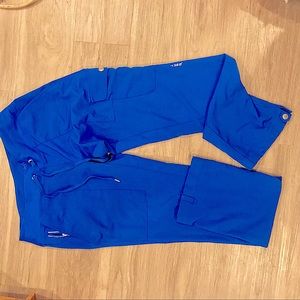Nursing PCt scrub pants/royal blue u can either pay $$$$ to $40 just for pantsOR